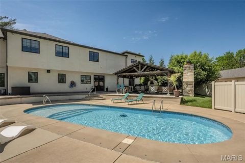 Tiny photo for 604 Glyn Cagny Road, Ballwin, MO 63021 (MLS # 26022890)