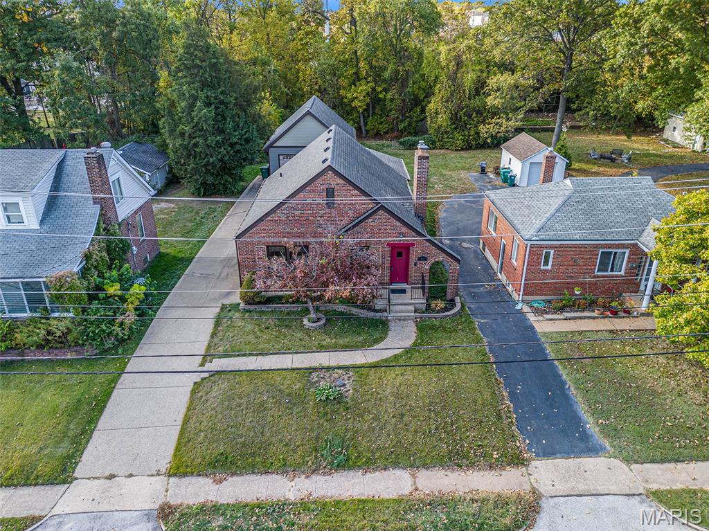 51 S Laclede Station Road