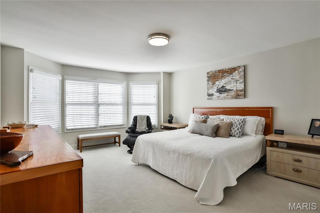 Creve Coeur, Missouri 63141, United States, 3 Bedrooms Bedrooms, ,2 BathroomsBathrooms,Residential,Active,181995