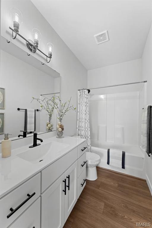 The Estates at Pinckney Ridge - Residential