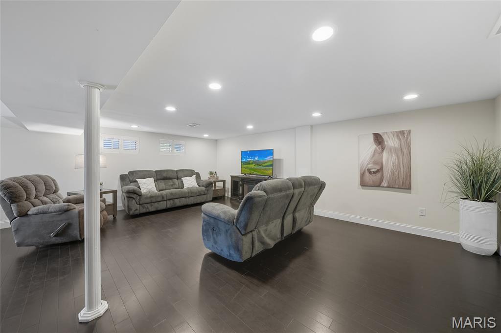 Westglen Woods 3 - Residential