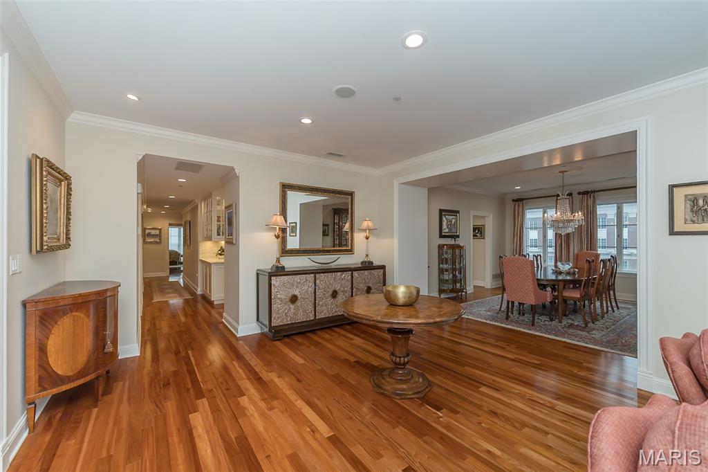 Plaza In Clayton A The Condo - Residential