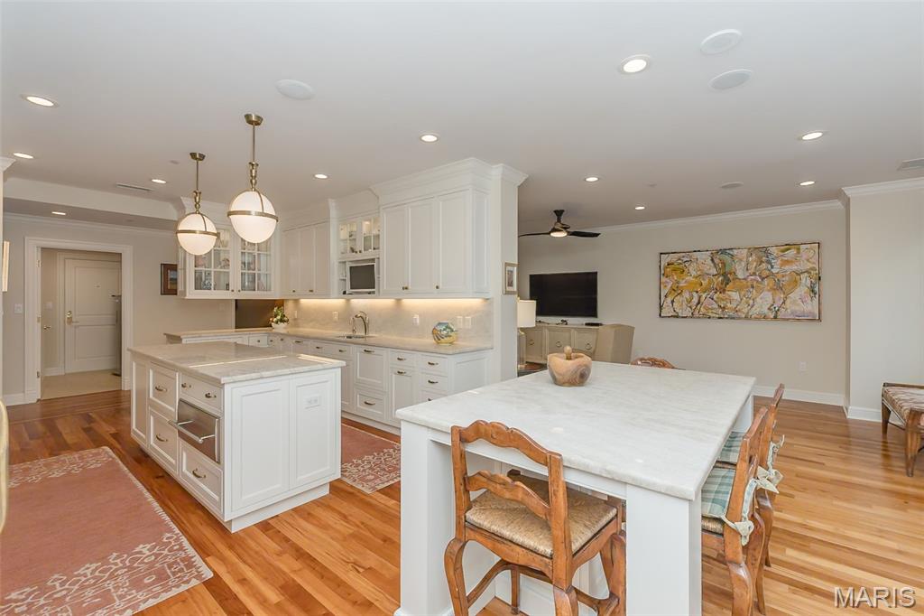 Plaza In Clayton A The Condo - Residential