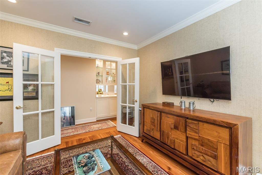 Plaza In Clayton A The Condo - Residential