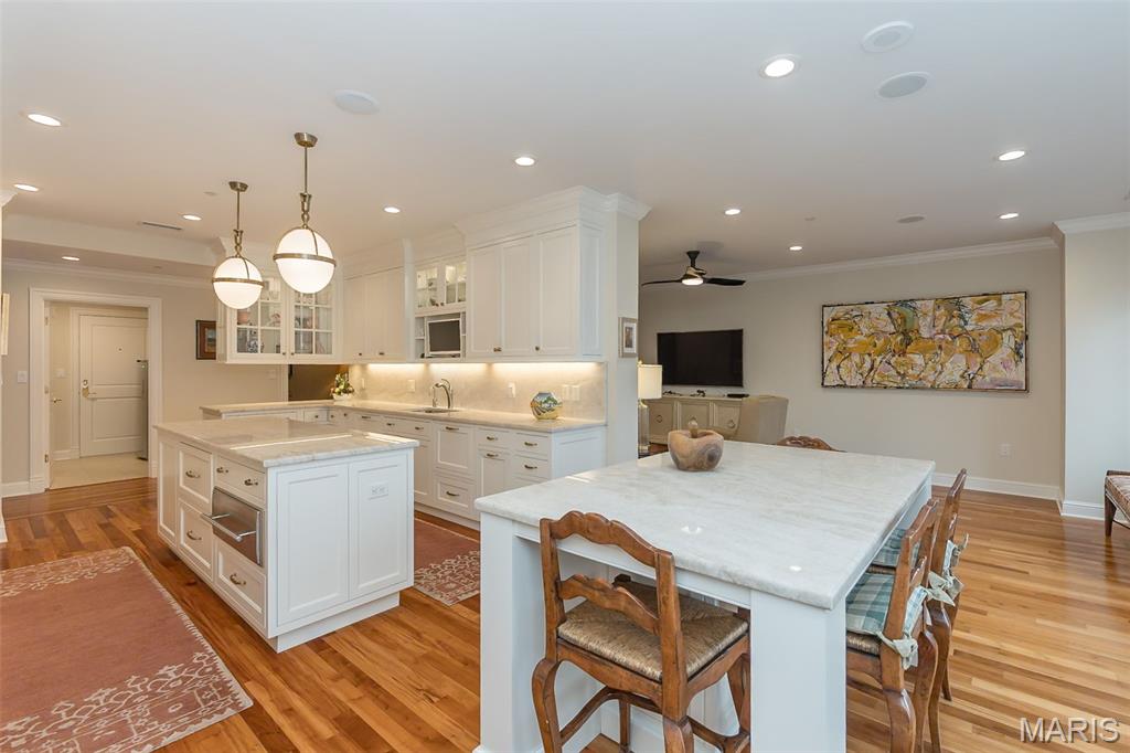 Plaza In Clayton A The Condo - Residential