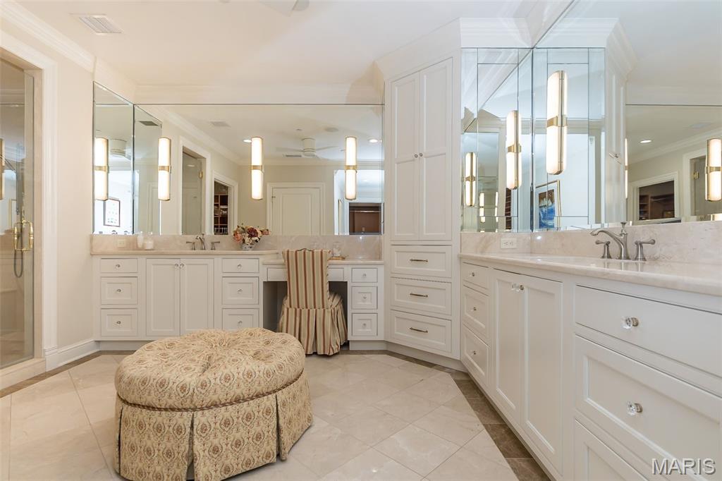 Plaza In Clayton A The Condo - Residential