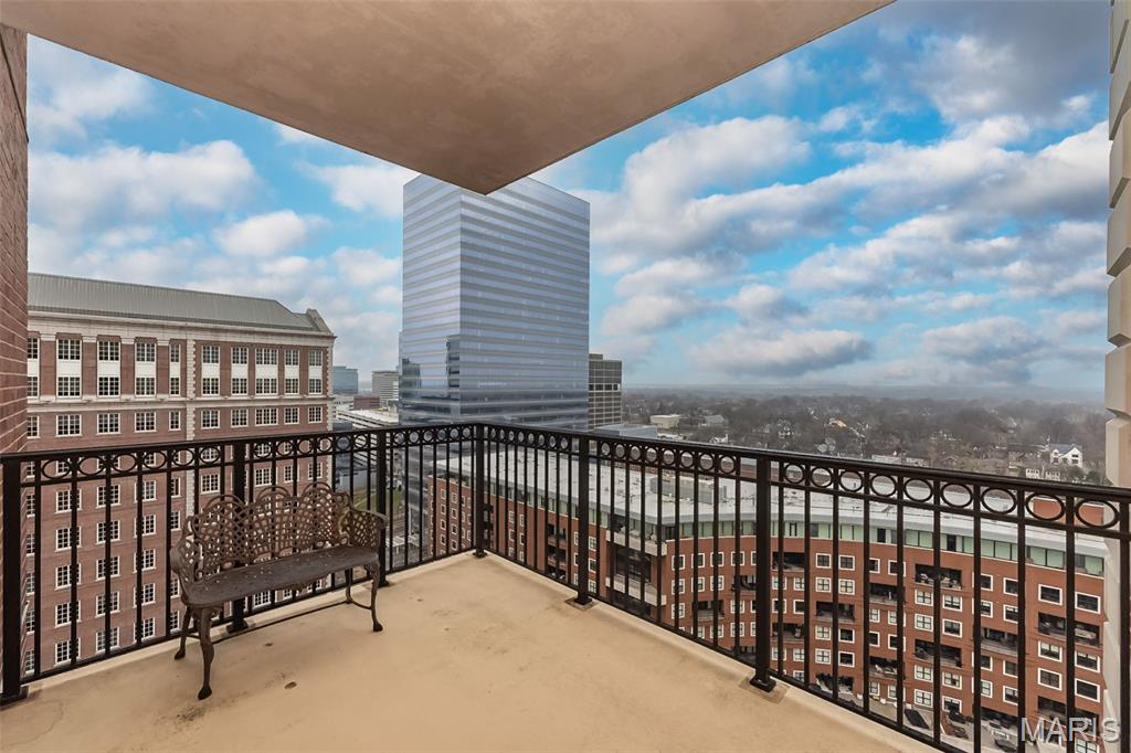 Plaza In Clayton A The Condo - Residential