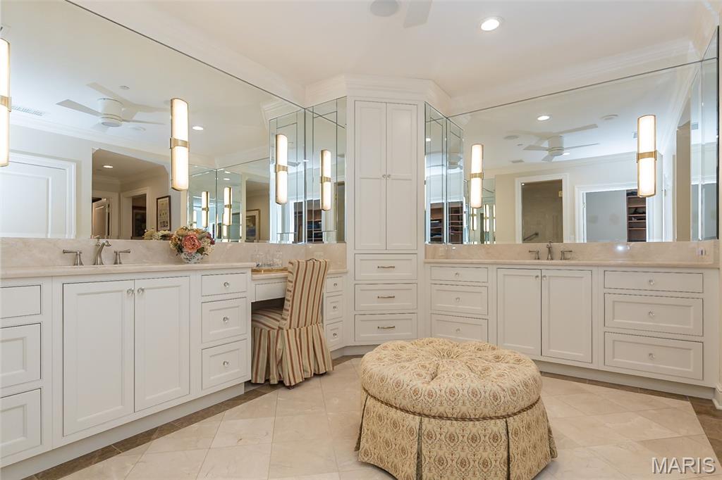 Plaza In Clayton A The Condo - Residential