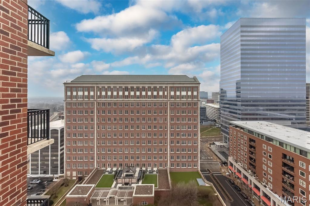 Plaza In Clayton A The Condo - Residential