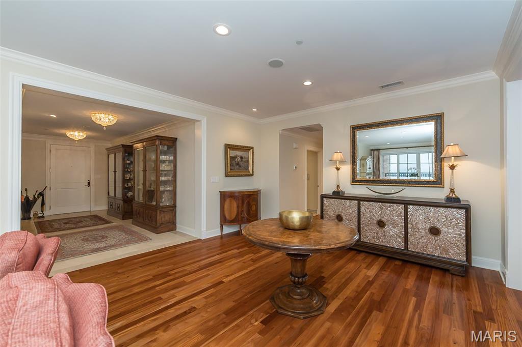 Plaza In Clayton A The Condo - Residential