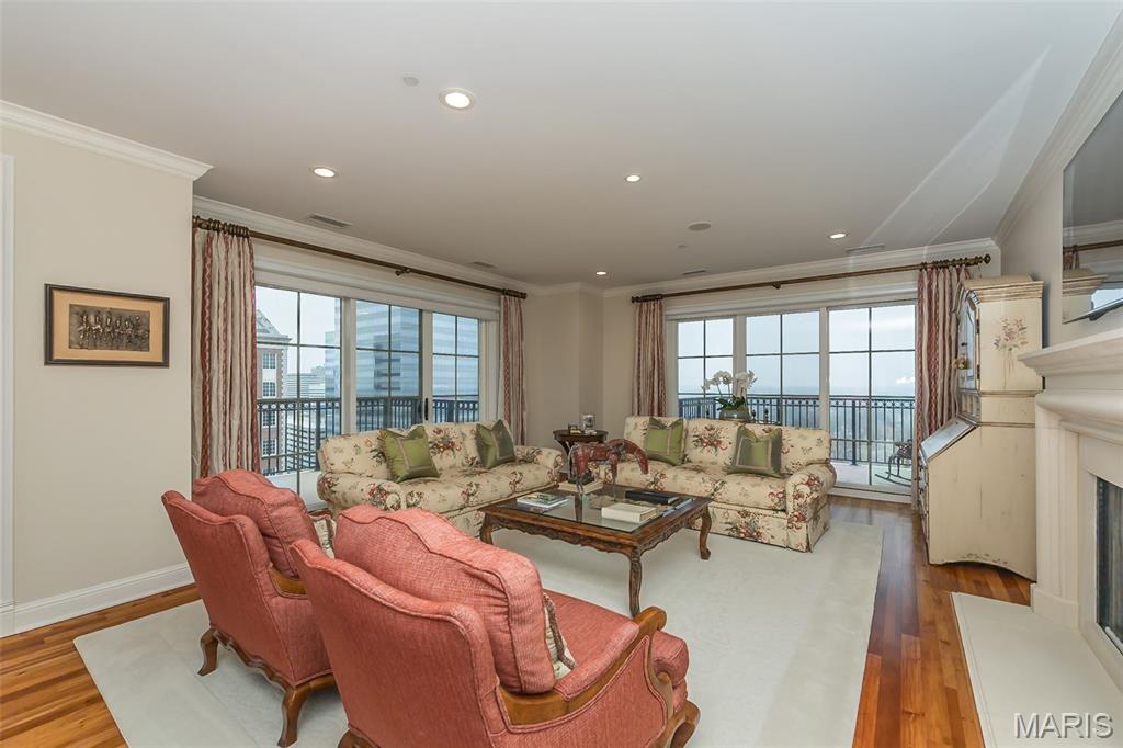 Plaza In Clayton A The Condo - Residential