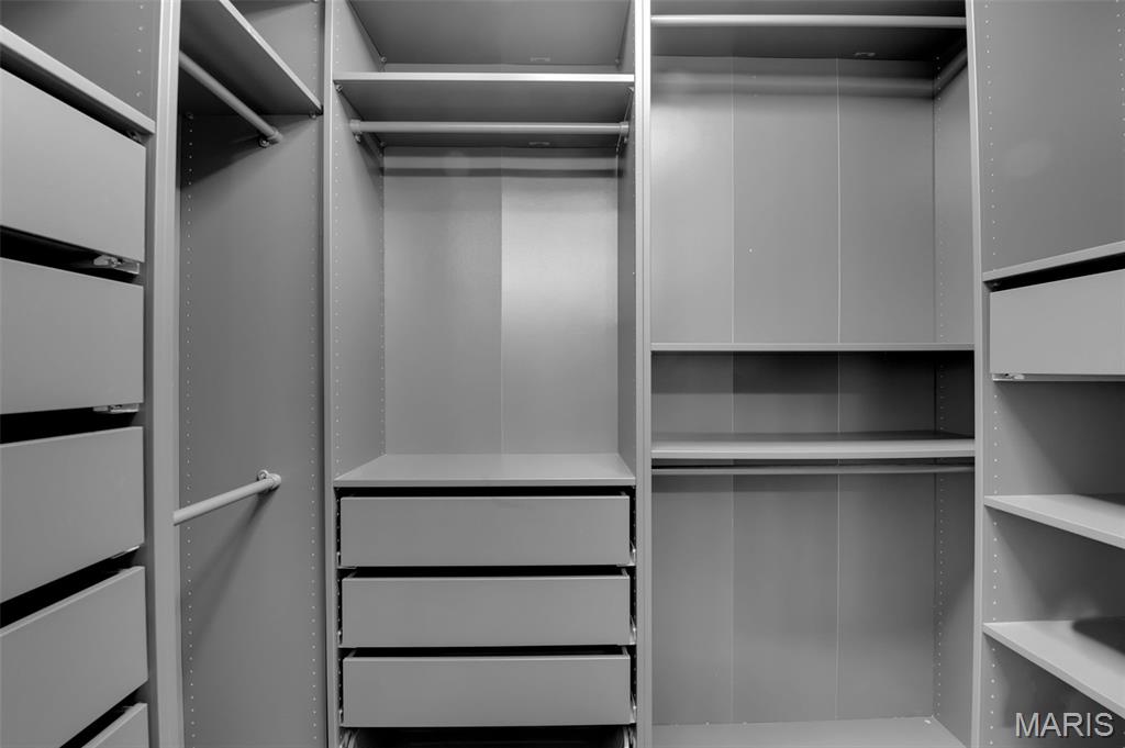 Hickory Manor Village B - Residential