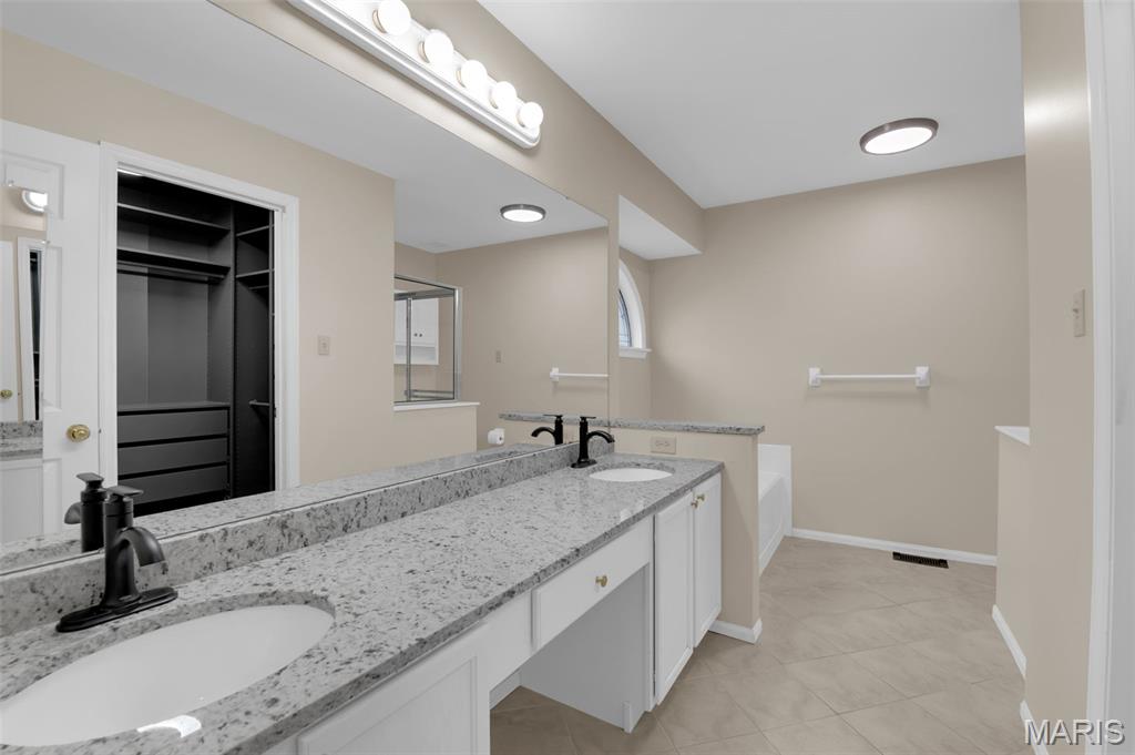 Hickory Manor Village B - Residential