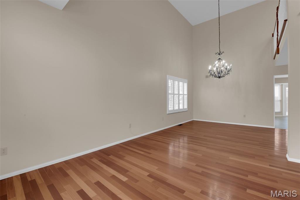 32 Hickory Valley Court