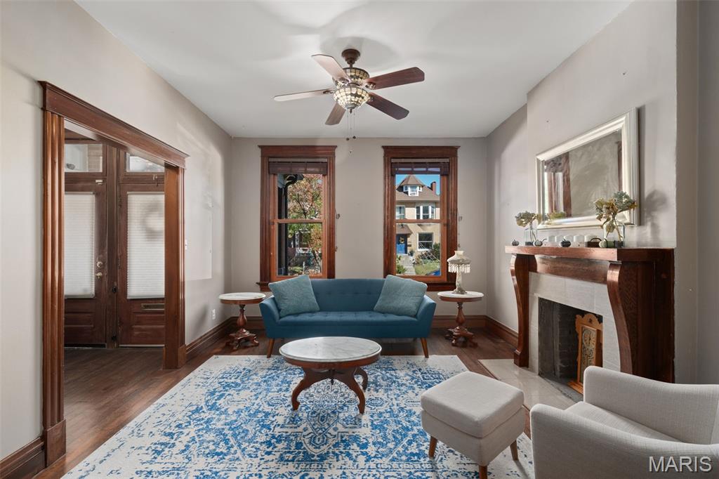 4006 Russell Boulevard