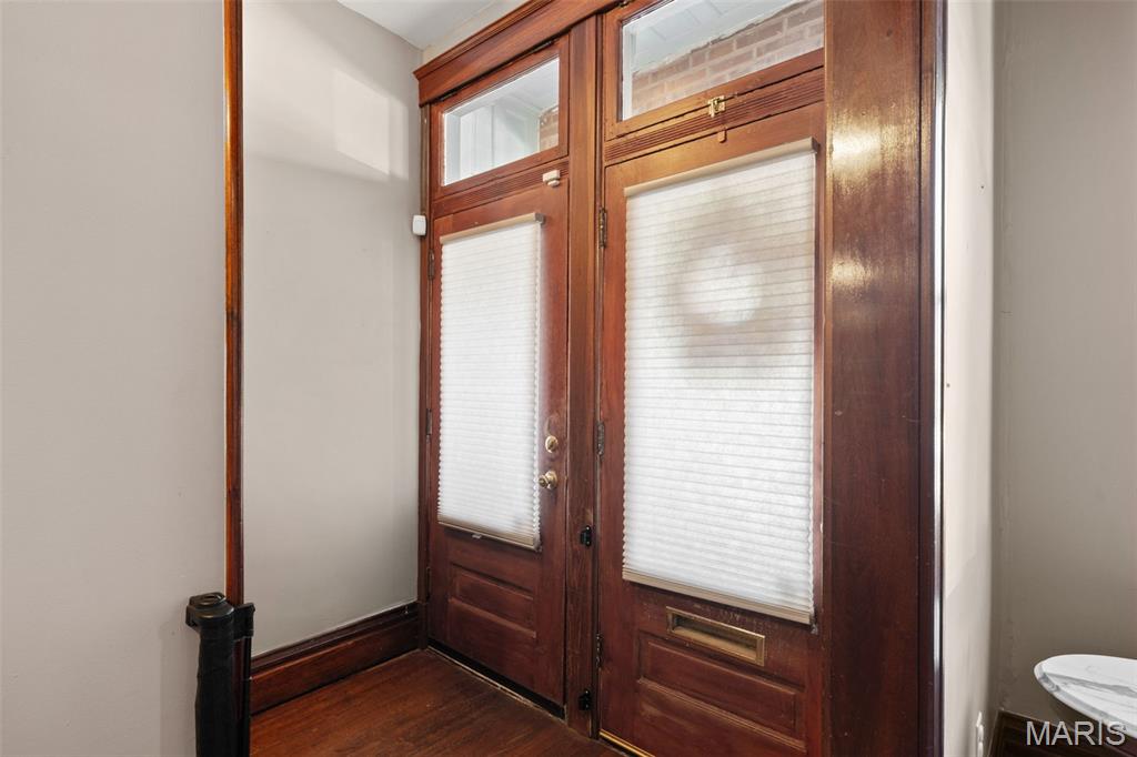 4006 Russell Boulevard