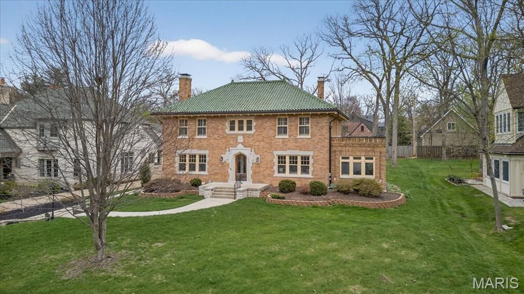 Photo of 630 Sherwood Drive, Webster Groves, MO 63119 (MLS # 26018883)