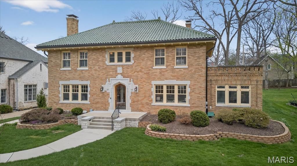 Photo of 630 Sherwood Drive, Webster Groves, MO 63119 (MLS # 26018883)