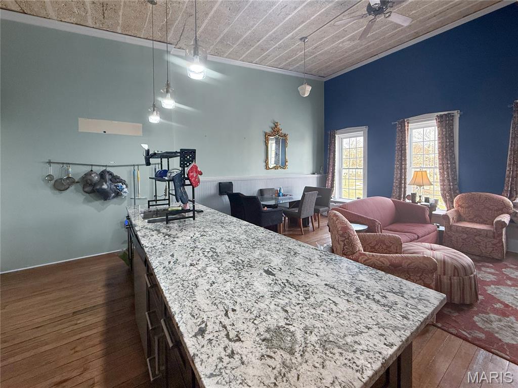 City/Hannibal - Commercial Sale