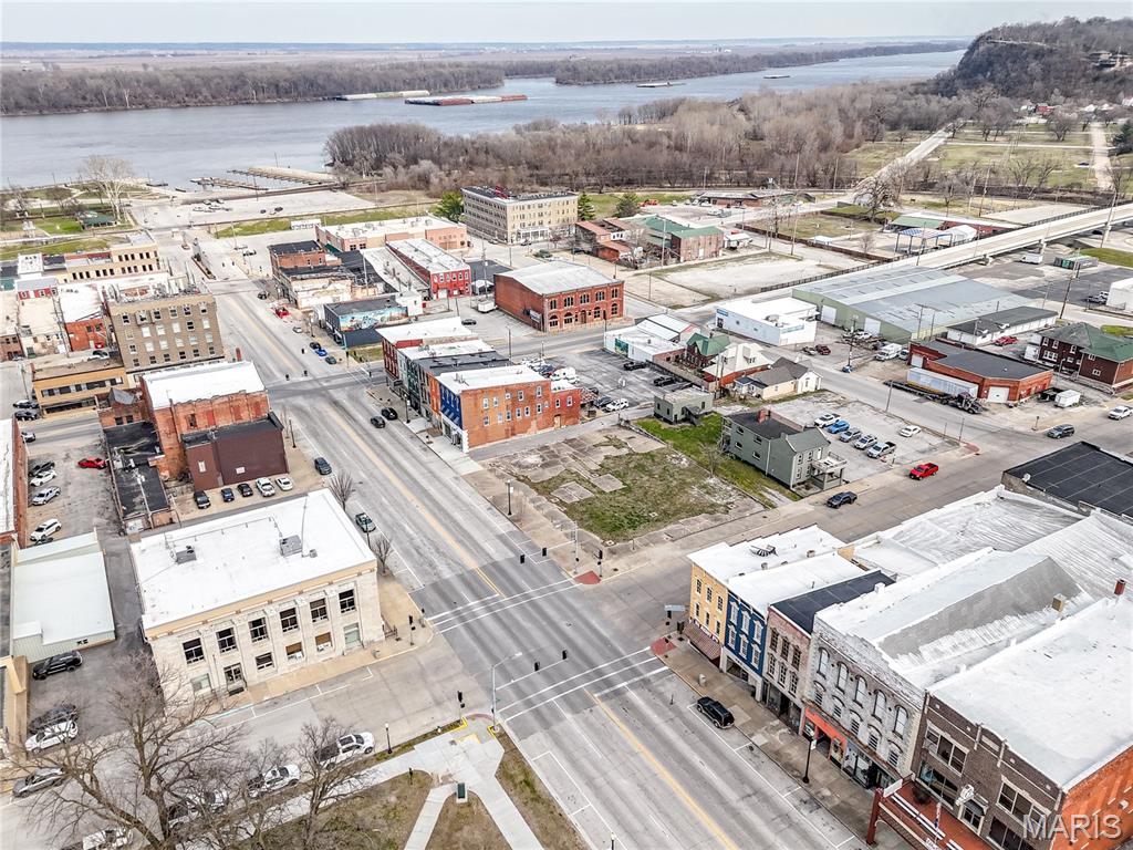 City/Hannibal - Commercial Sale