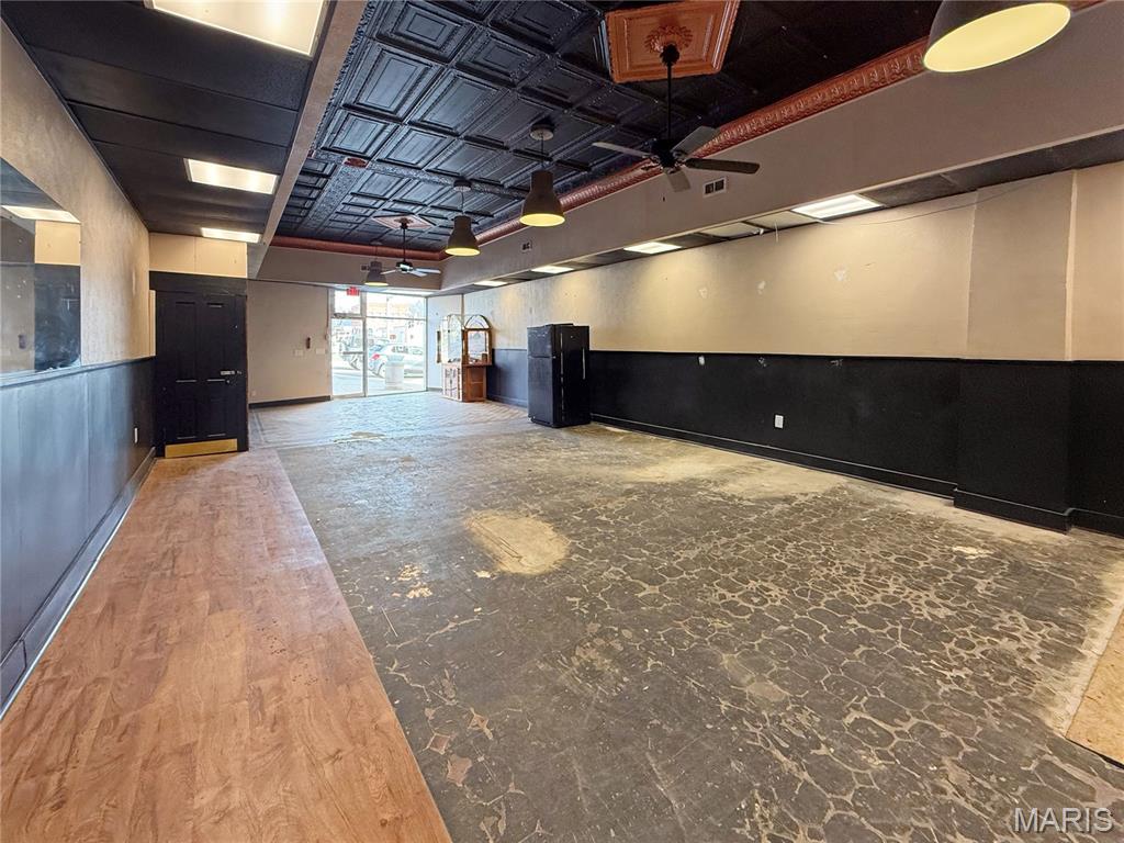 City/Hannibal - Commercial Sale