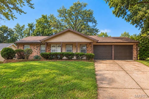 Photo of 12929 Covington Gardens Drive, St Louis, MO 63138 (MLS # 26059073)