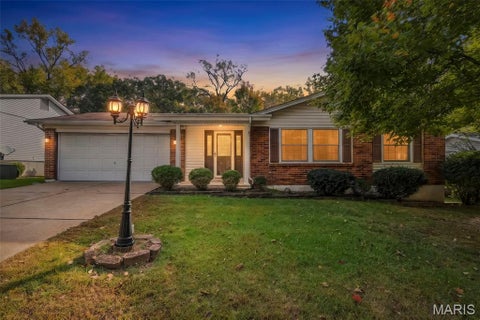 Photo of 5686 Dantonaire Place, Affton, MO 63128 (MLS # 26068320)