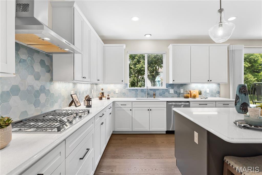 O'Fallon, Missouri 63368, United States, 4 Bedrooms Bedrooms, ,4 BathroomsBathrooms,Residential,Active,185668