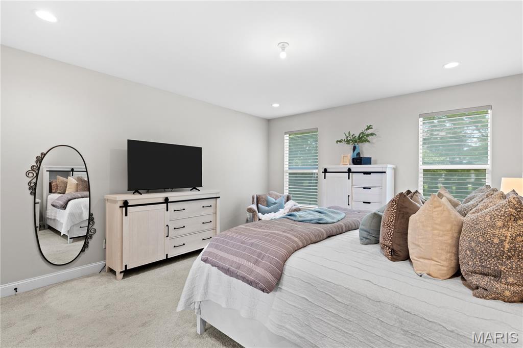 O'Fallon, Missouri 63368, United States, 4 Bedrooms Bedrooms, ,4 BathroomsBathrooms,Residential,Active,185668