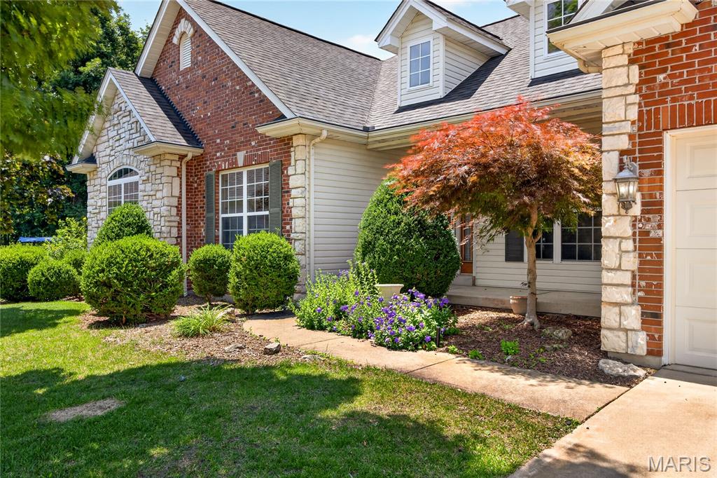 1819 Heather Glen Court