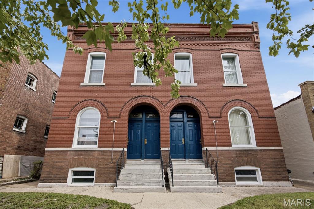 Photo of 3437 Dunnica Avenue, St Louis, MO 63118 (MLS # 26052233)