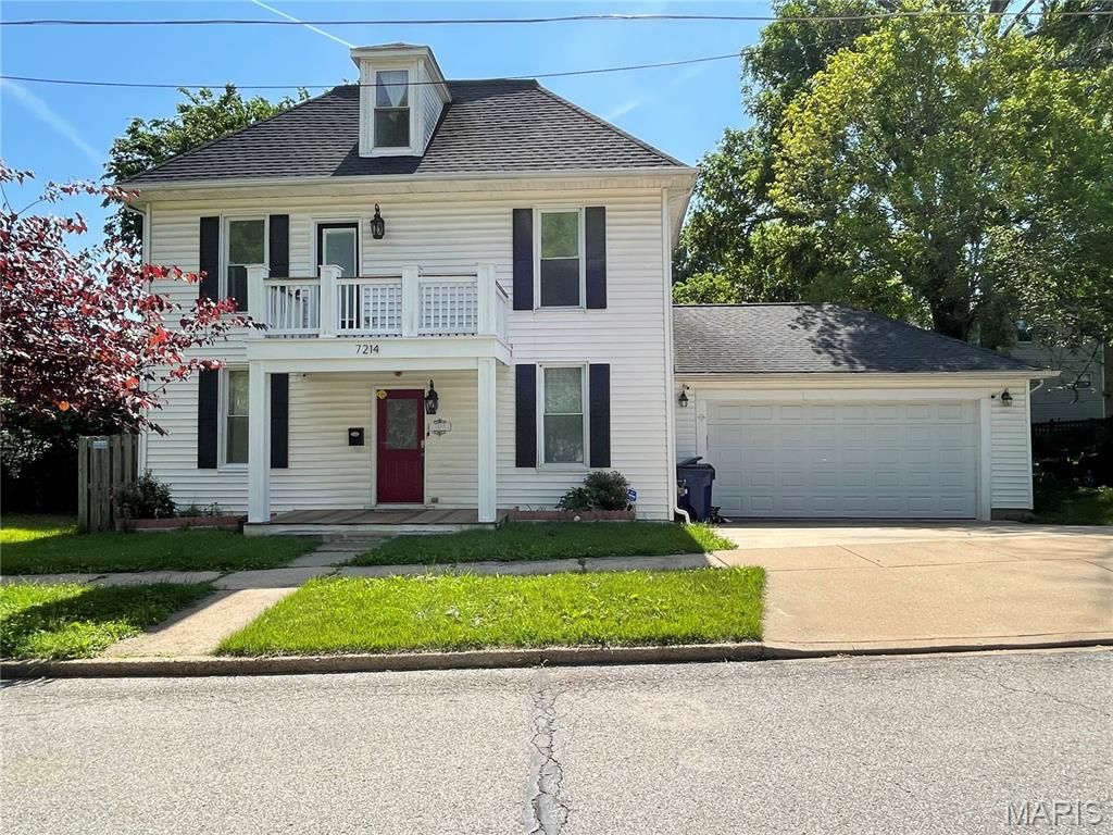 Photo of 7214 Saint Elmo Avenue, Maplewood, MO 63143 (MLS # 26027129)