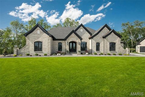 805 Silver Buck Lane Chesterfield MO 63005