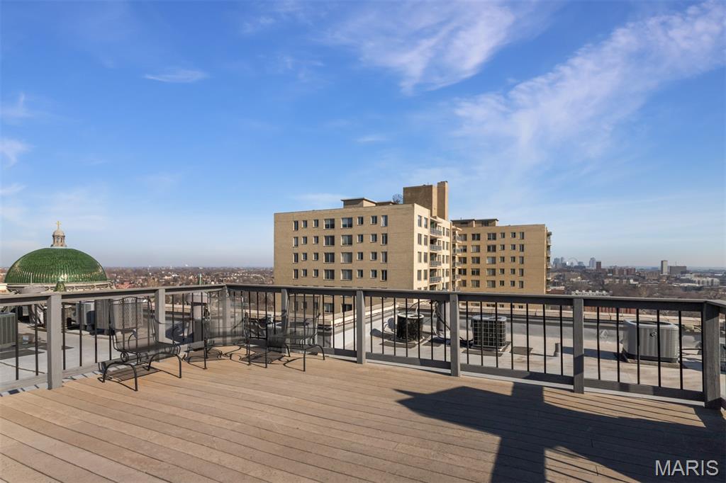 Pierre Chouteau Condo - Residential