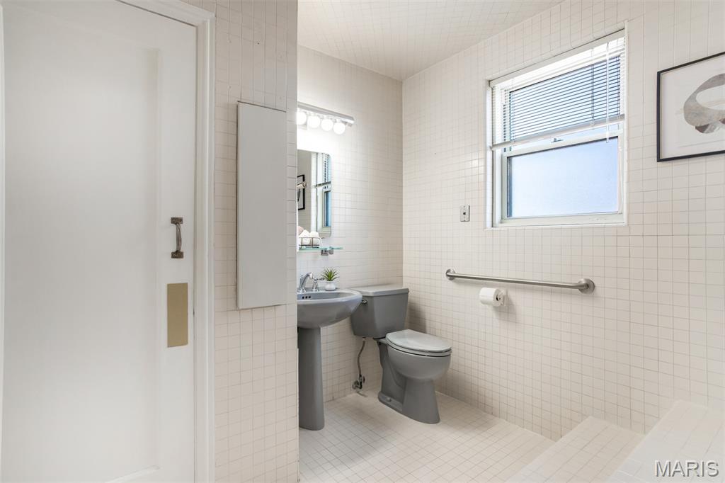 Pierre Chouteau Condo - Residential