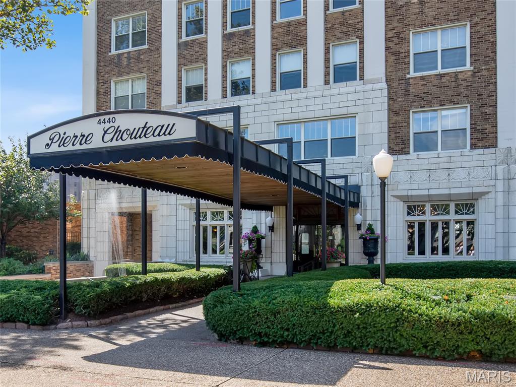 Pierre Chouteau Condo - Residential