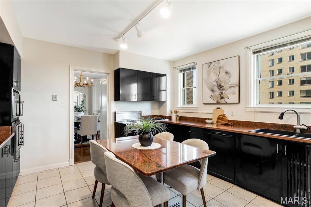 Pierre Chouteau Condo - Residential