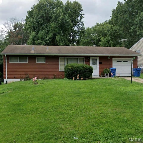 Photo of 1628 Mowbry Lane, Jennings, MO 63136 (MLS # 26069815)