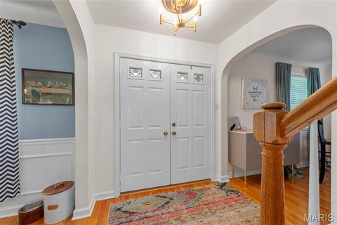 Tiny photo for 1001 Barberry Lane, Kirkwood, MO 63122 (MLS # 26007221)