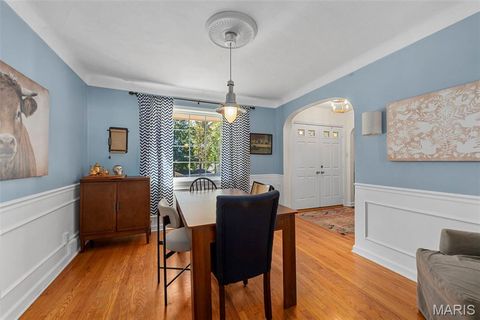 Tiny photo for 1001 Barberry Lane, Kirkwood, MO 63122 (MLS # 26007221)