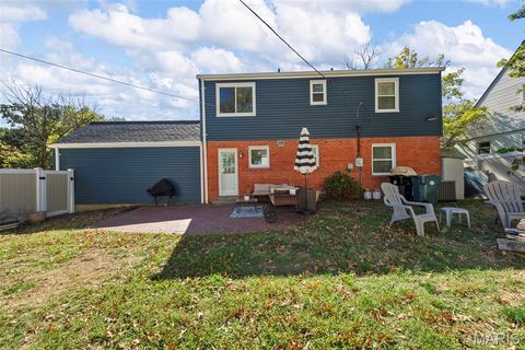 Tiny photo for 1001 Barberry Lane, Kirkwood, MO 63122 (MLS # 26007221)