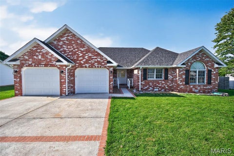 Photo of 413 Lasalle Street, Lebanon, MO 65536 (MLS # 26064125)