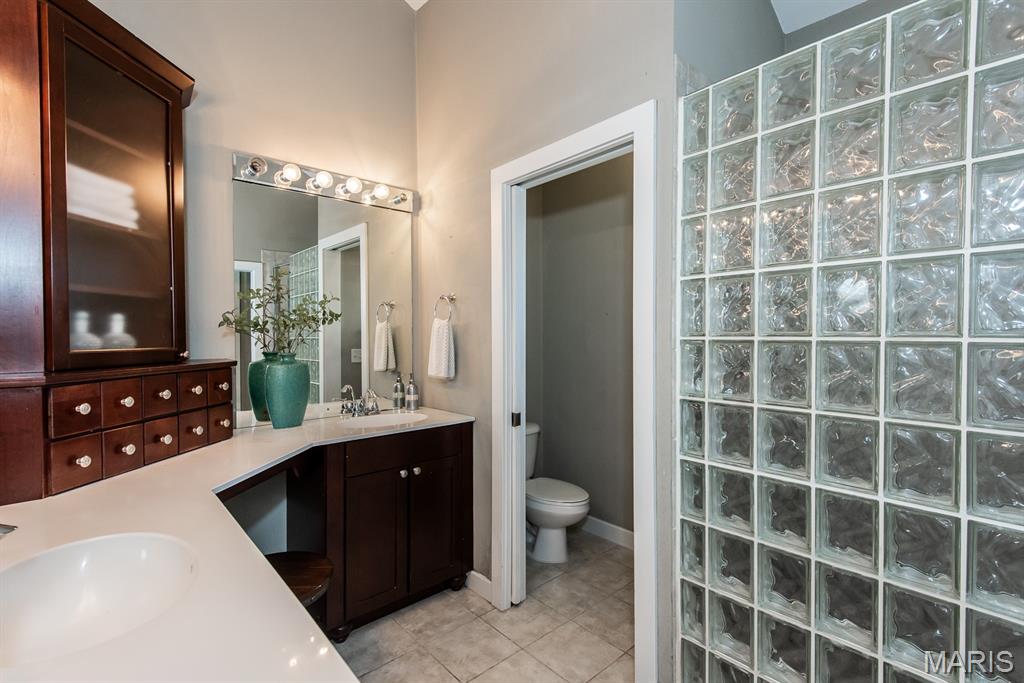 Gaslight Square - Residential