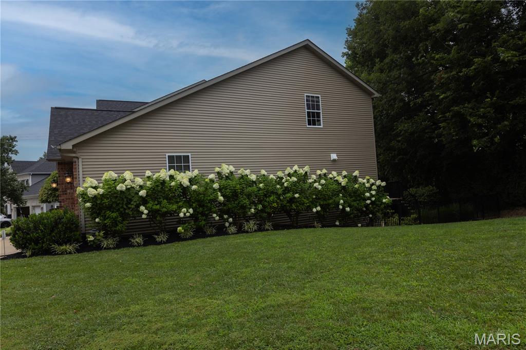 220 Woodcliffe Place Drive