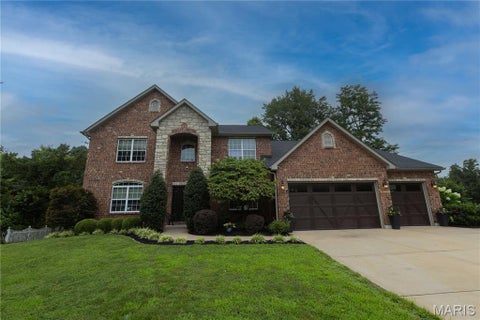 Photo of 220 Woodcliffe Place Drive, Chesterfield, MO 63005 (MLS # 26038043)