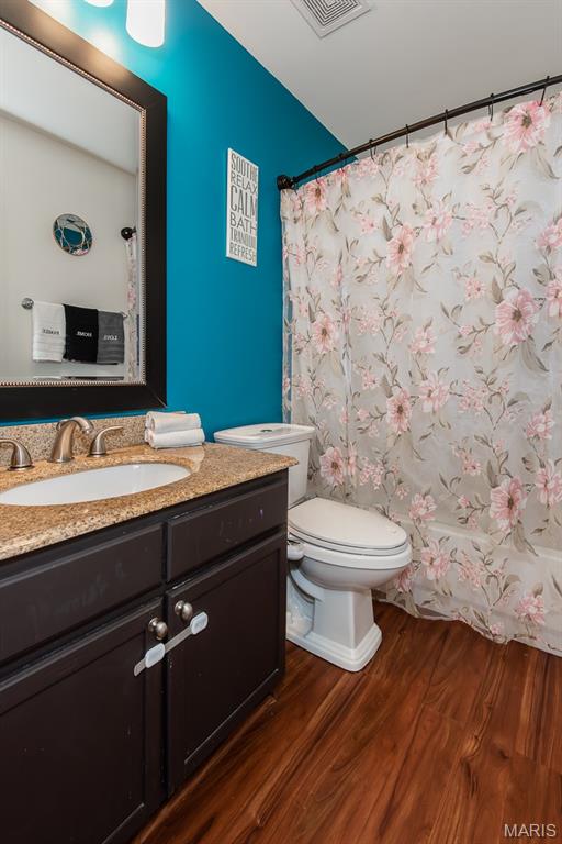 Ballwin, Missouri 63021, United States, 4 Bedrooms Bedrooms, ,3 BathroomsBathrooms,Residential,Pending,222787