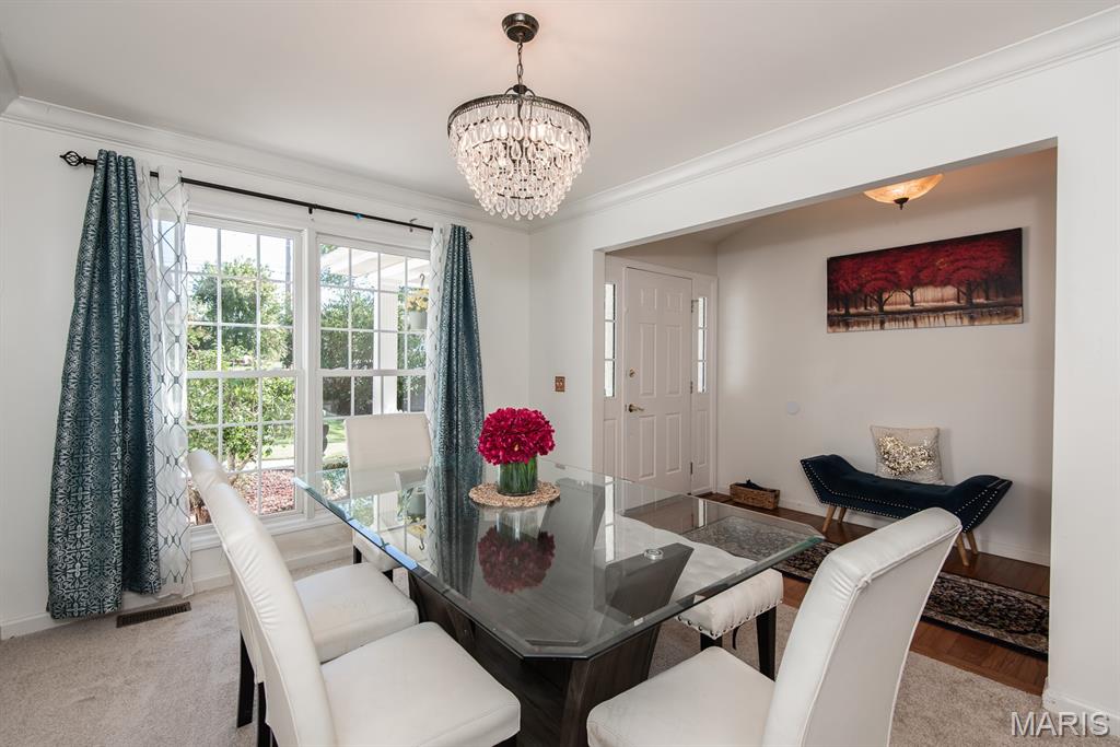 Ballwin, Missouri 63021, United States, 4 Bedrooms Bedrooms, ,3 BathroomsBathrooms,Residential,Pending,222787