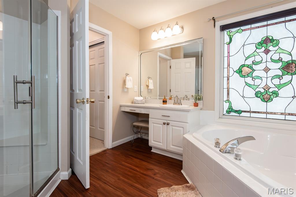 Ballwin, Missouri 63021, United States, 4 Bedrooms Bedrooms, ,3 BathroomsBathrooms,Residential,Pending,222787