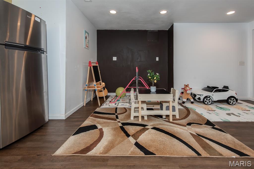 Ballwin, Missouri 63021, United States, 4 Bedrooms Bedrooms, ,3 BathroomsBathrooms,Residential,Pending,222787