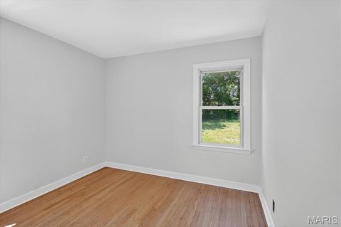 Tiny photo for 439 E Elliott Avenue, Kirkwood, MO 63122 (MLS # 26030495)